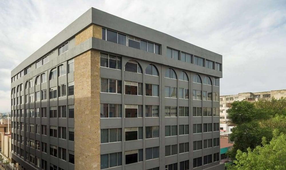 Hotel Plaza Genova Centro Guadalajara Buitenkant foto