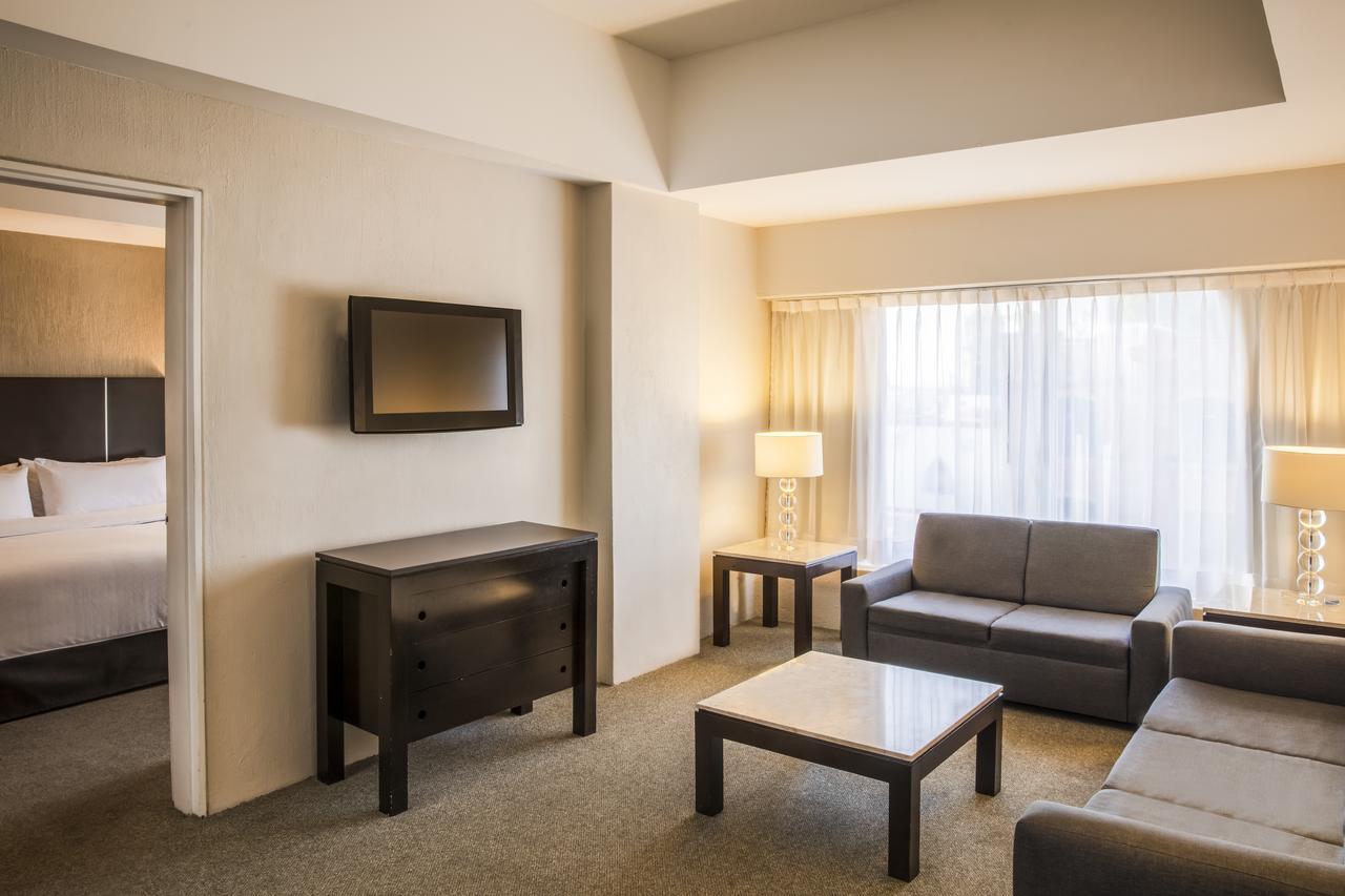 Hotel Plaza Genova Centro Guadalajara Buitenkant foto