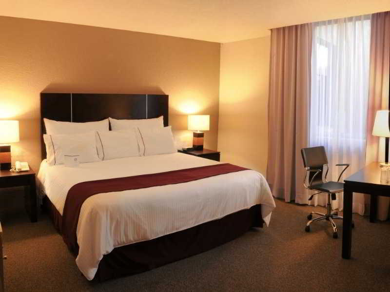 Hotel Plaza Genova Centro Guadalajara Buitenkant foto